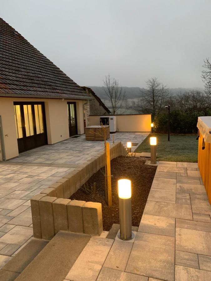 Chez La Rose Luxueuse Cottage Avec Jacuzzi Rouvres-la-Chetive ภายนอก รูปภาพ