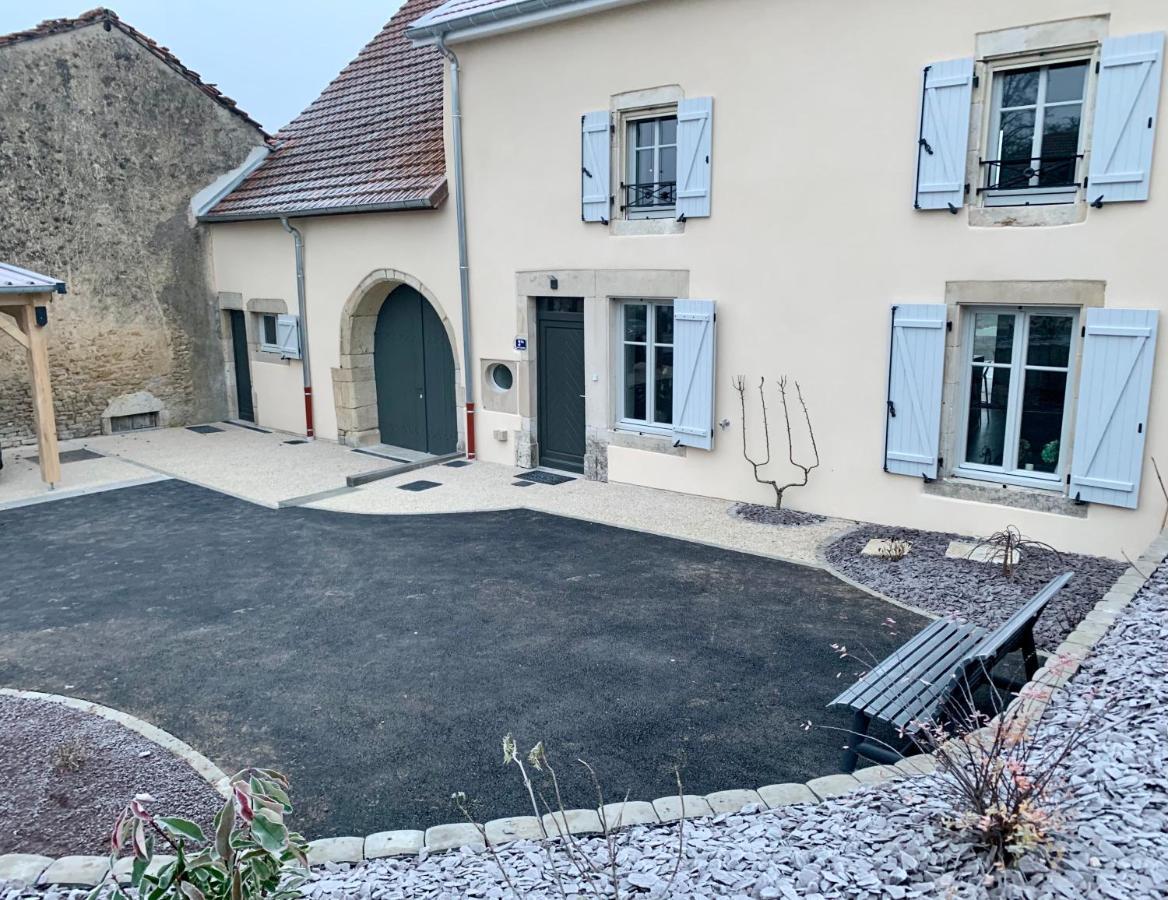 Chez La Rose Luxueuse Cottage Avec Jacuzzi Rouvres-la-Chetive ภายนอก รูปภาพ