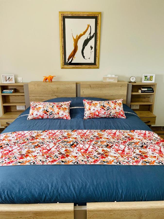 Chez La Rose Luxueuse Cottage Avec Jacuzzi Rouvres-la-Chetive ภายนอก รูปภาพ