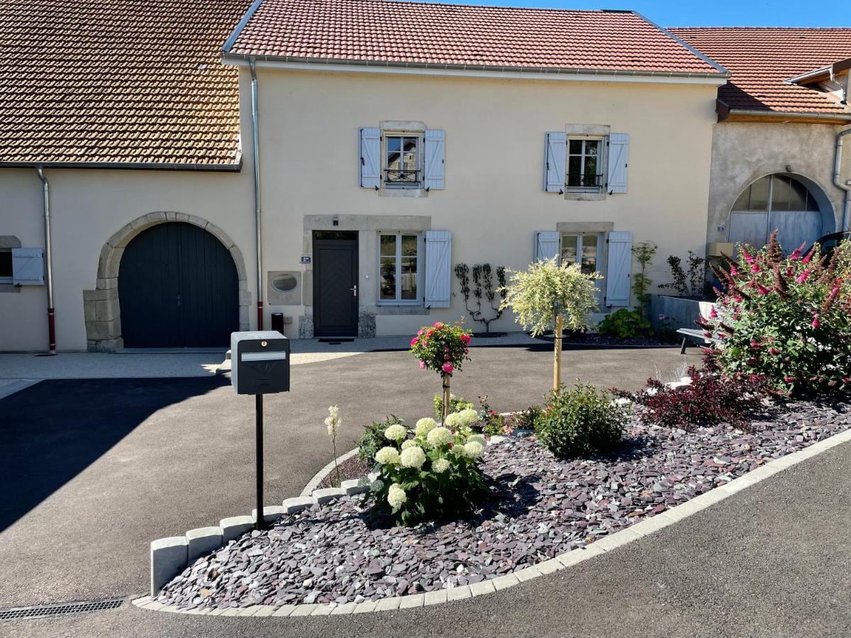 Chez La Rose Luxueuse Cottage Avec Jacuzzi Rouvres-la-Chetive ภายนอก รูปภาพ